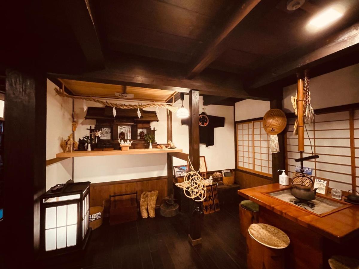 宿屋白金家 Yadoya-Shiroganeya 1日1組限定2名から8名様まで 全館貸切り 伝統的建造物の旅籠宿 Traditional Culture Experience Nagano Esterno foto