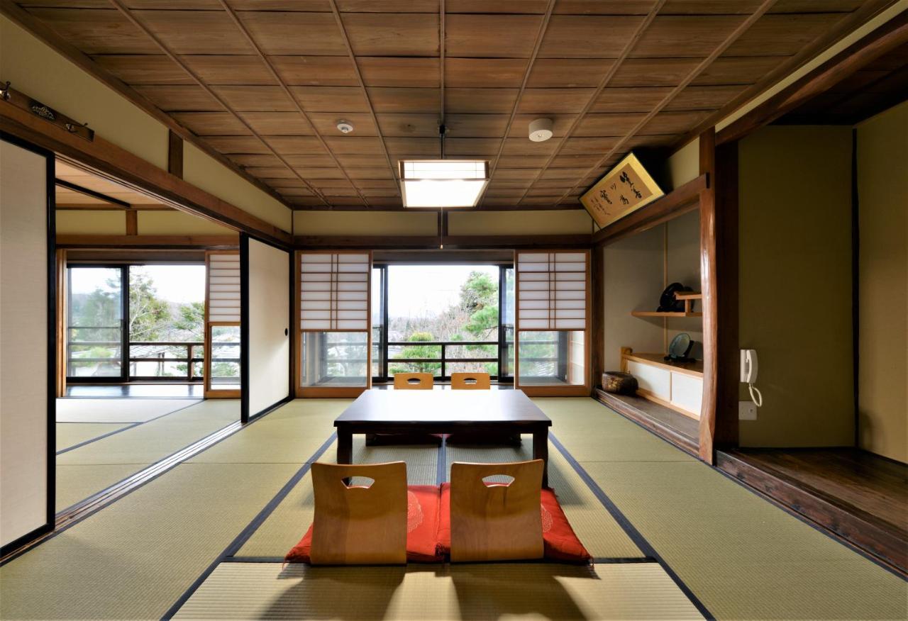 宿屋白金家 Yadoya-Shiroganeya 1日1組限定2名から8名様まで 全館貸切り 伝統的建造物の旅籠宿 Traditional Culture Experience Nagano Esterno foto