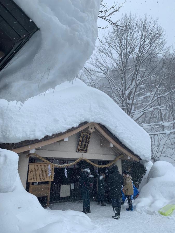宿屋白金家 Yadoya-Shiroganeya 1日1組限定2名から8名様まで 全館貸切り 伝統的建造物の旅籠宿 Traditional Culture Experience Nagano Esterno foto